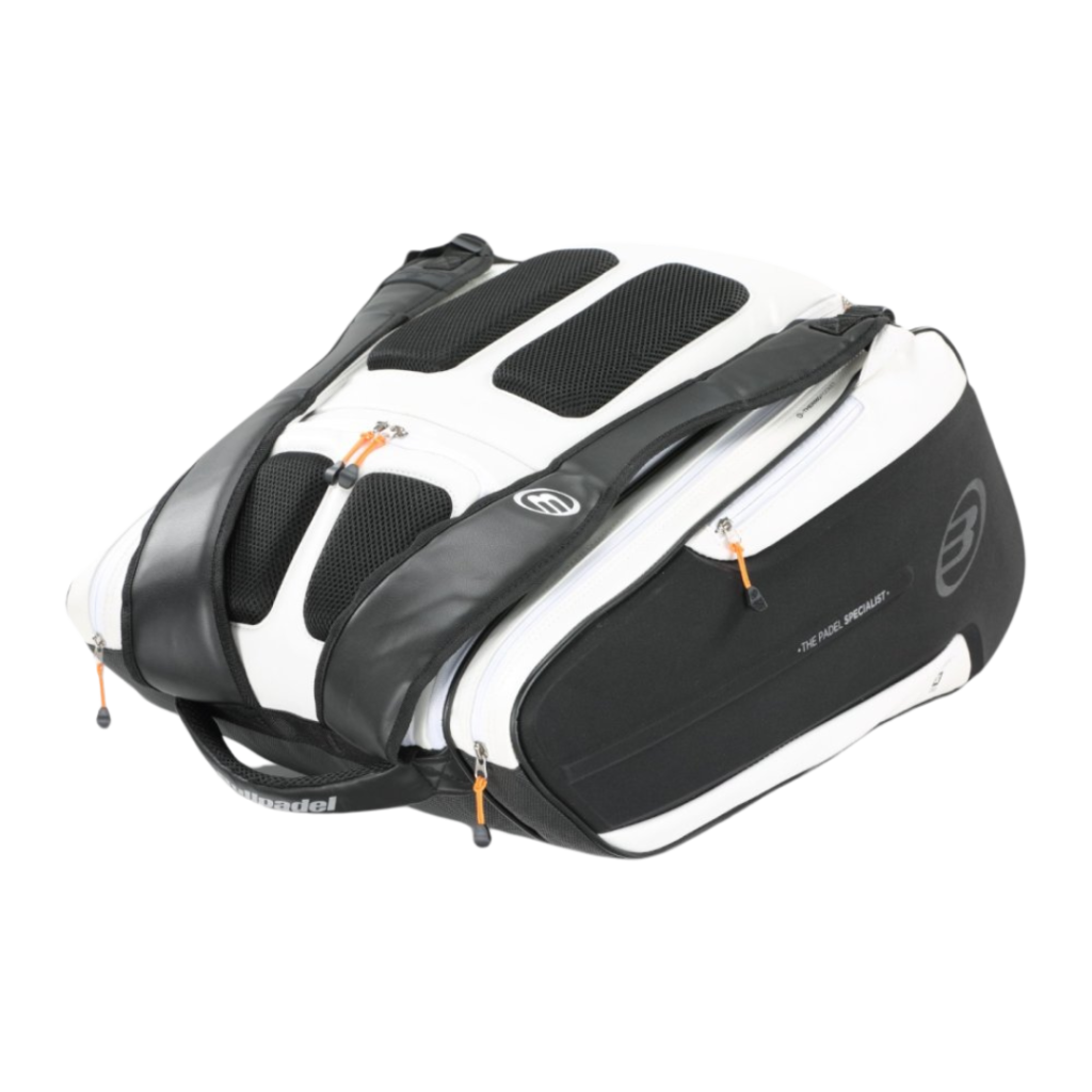 Bullpadel Hack White RacketBag 25