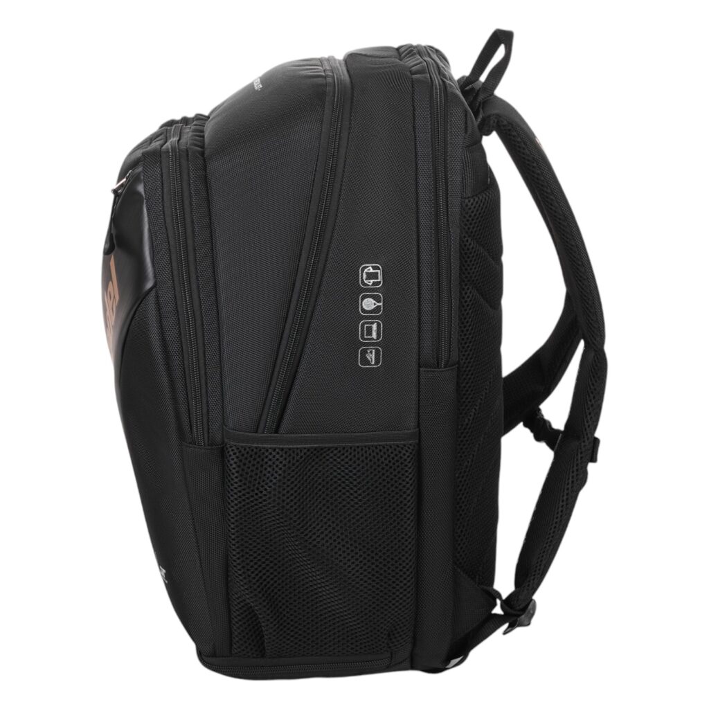 Bullpadel Vertex Black Backpack 25