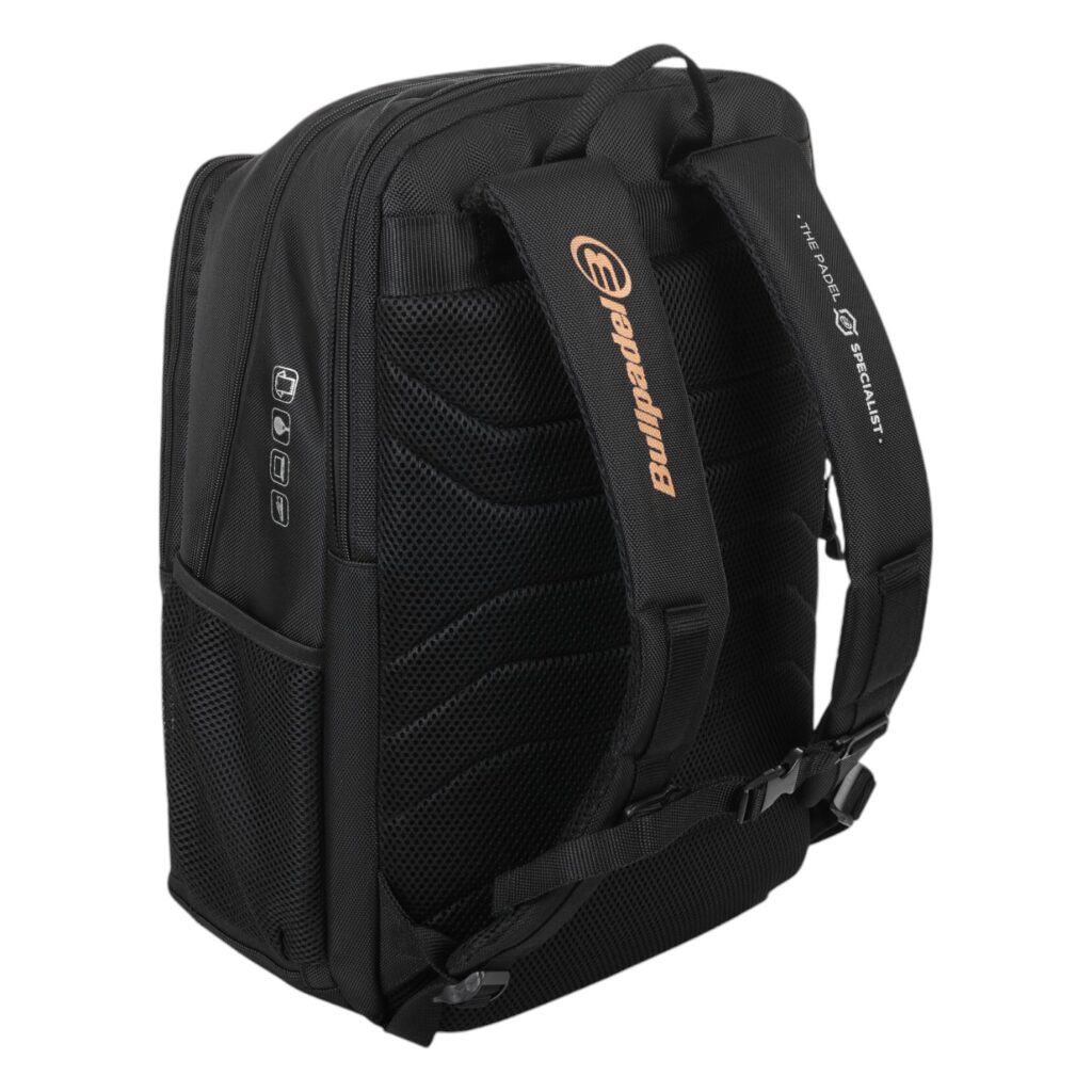 Bullpadel Vertex Black Backpack 25