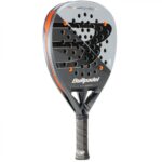 Bullpadel Hack 04 Comfort 2026 Padelio raketė vaizdas iš priekio