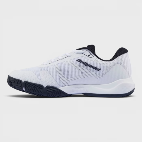 Bullpadel Hybrid Fly 26I White/Navy Blue padelio batai iš priekio