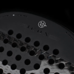 Bullpadel Icon 27 padelio raketė iš arti