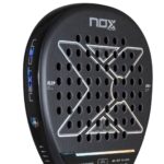 Nox Nextgen 12K Attack padelio raketės paviršius iš arti