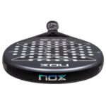 Nox X-One 26 padelio raketės galva iš arti