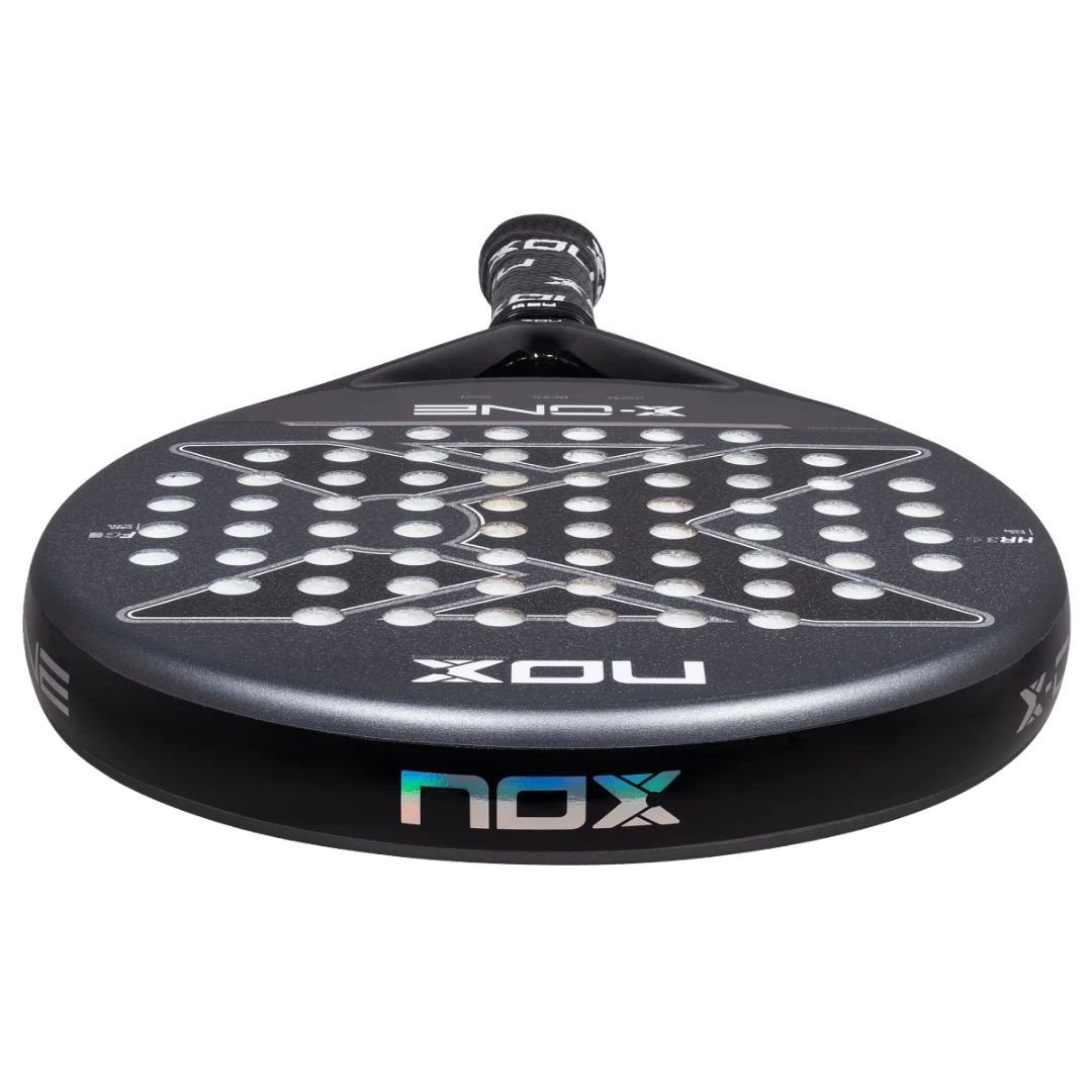 Nox X-One 26 padelio raketės galva iš arti